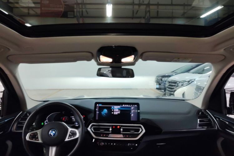 Used BMW iX3 2022 Leading Model Headliner