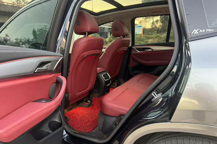 Used BMW iX3 2022 Leading Type Interior 3