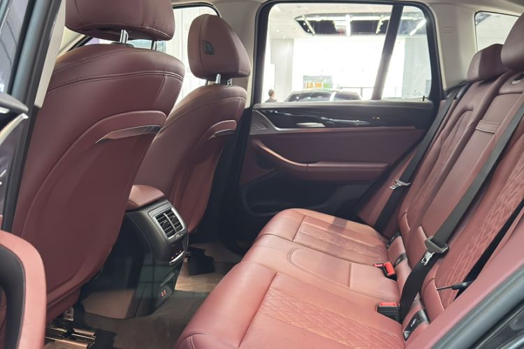 Used BMW iX3 2022 Leading Model Interior 3