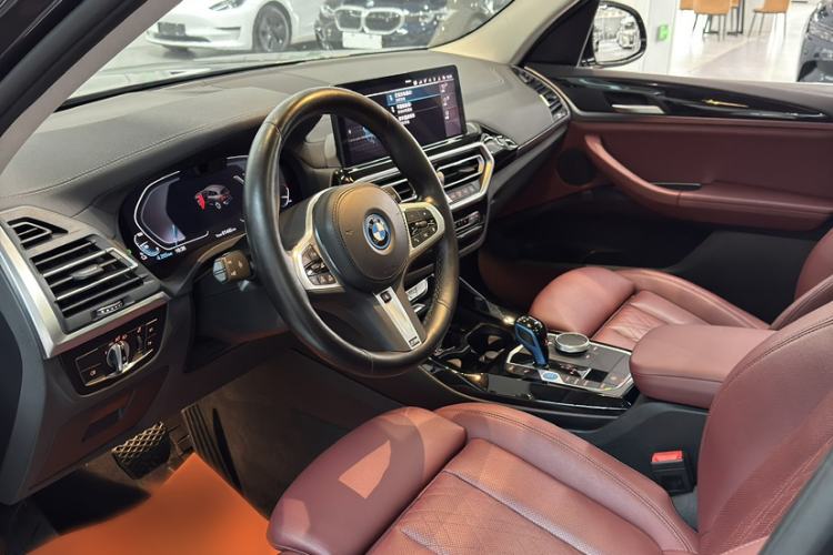 Used BMW iX3 2022 Leading Model Interior 4
