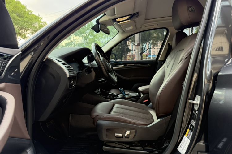 Used BMW iX3 2022 Updated Leading Version Interior 6