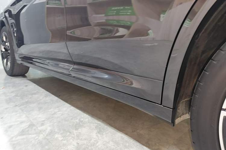 Used BMW iX3 2022 Leading Type Left Side Sill