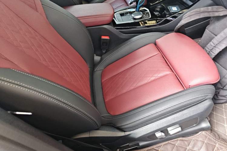 Used BMW iX3 2022 Leading Type Right Front Seat