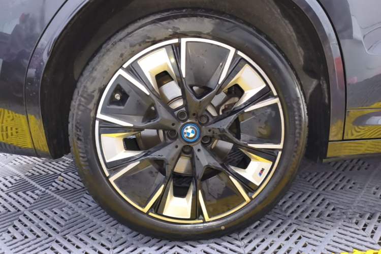 Used BMW iX3 2022 Updated Leading Type Right Rear Wheel Hub