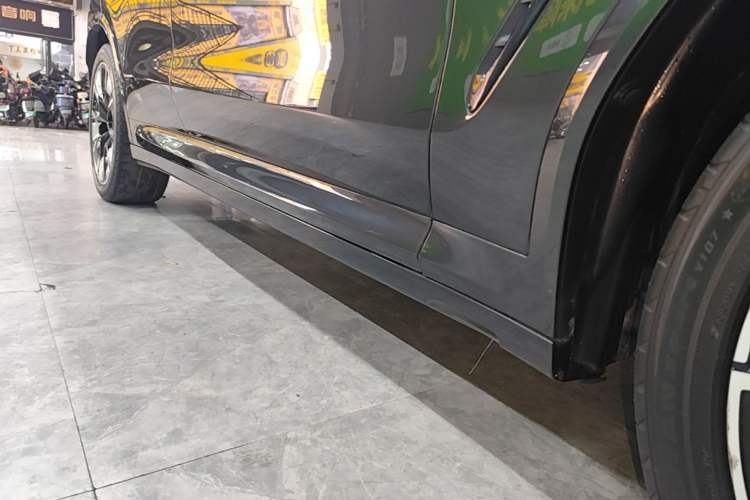 Used BMW iX3 2022 Leading Type Right Side Sill