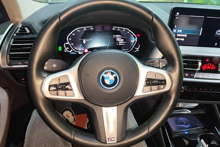 Used BMW iX3 2022 Leading Type Steering Wheel