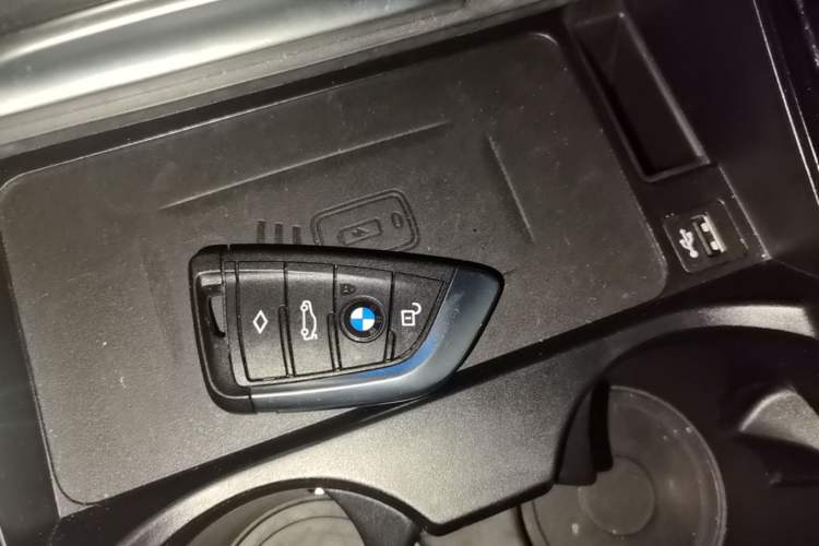 Used BMW iX3 2022 Leading Type Vehicle Key