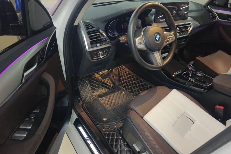 Used BMW iX3 2022 Leading Type Driver Seat