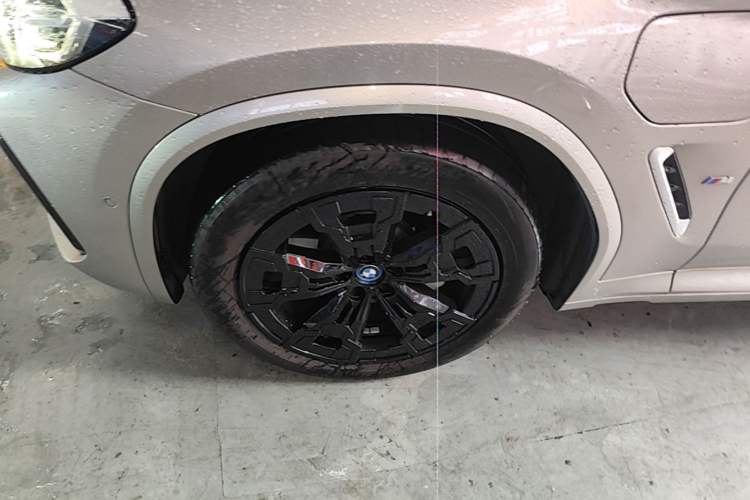 Used BMW iX3 2022 Leading Model Exterior 4