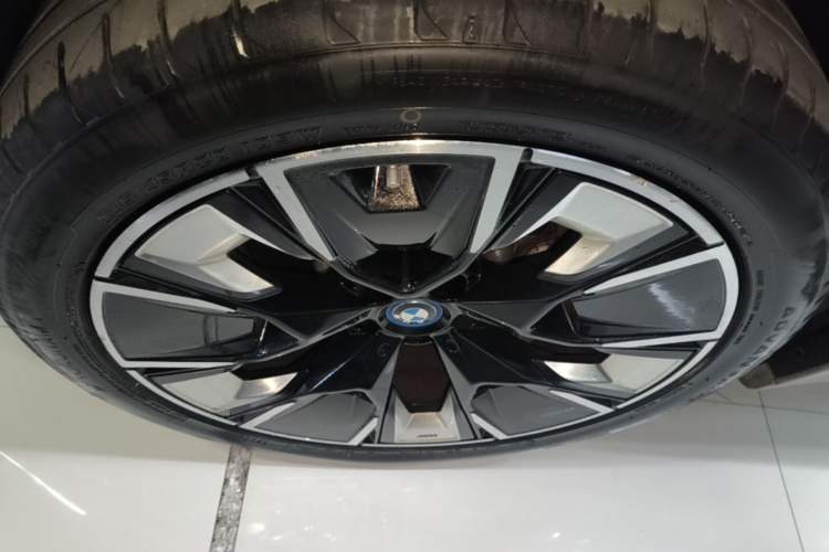 Used BMW iX3 2022 Leading Type Left Front Wheel Hub