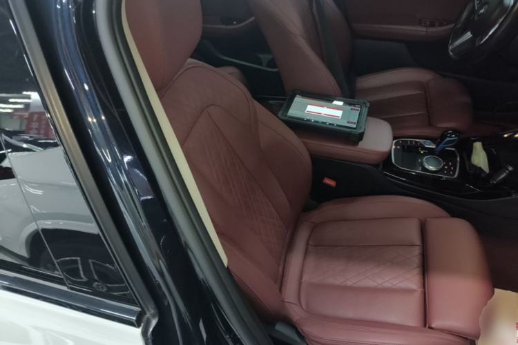 Used BMW iX3 2022 Leading Type Right Front Seat