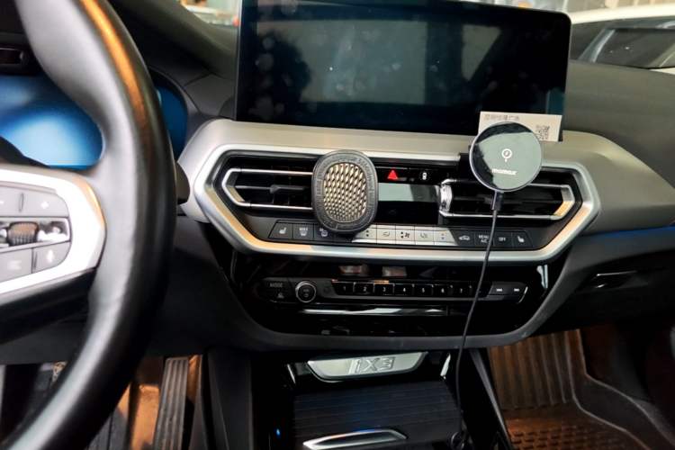 Used BMW iX3 2022 Leading Type Audio And AC Panel