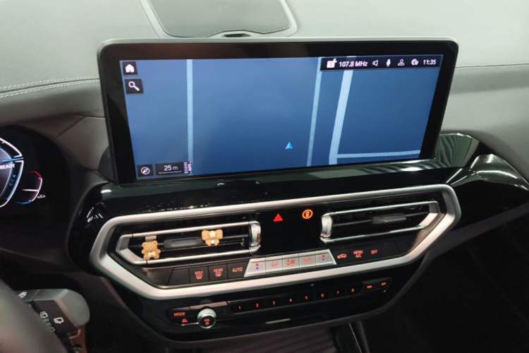 Used BMW iX3 2022 Leading Model Audio And AC Panel