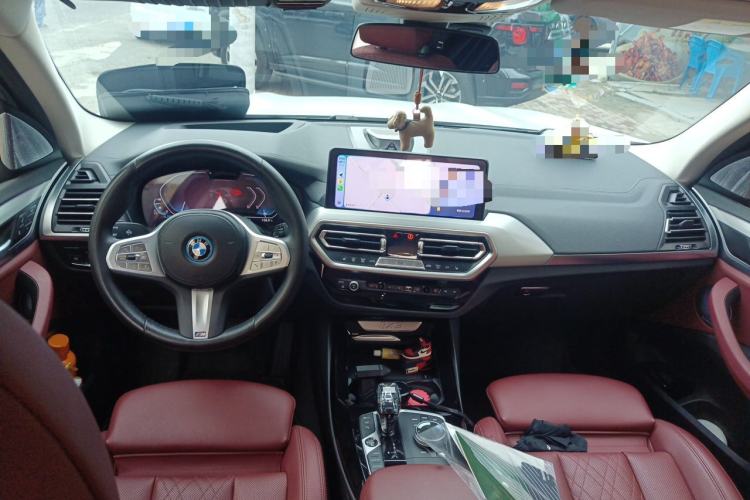 Used BMW iX3 2022 Leading Type Center Console