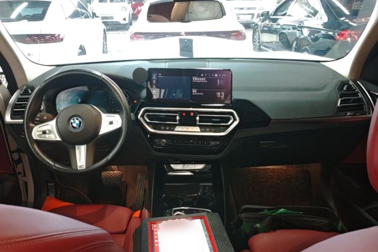 Used BMW iX3 2022 Updated Leading Version Center Console