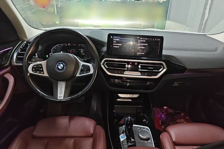 Used BMW iX3 2022 Leading Model Center Console