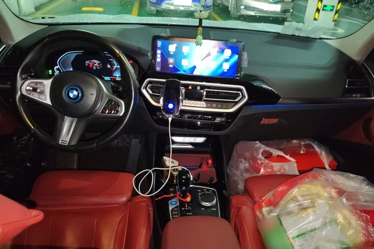 Used BMW iX3 2022 Leading Model Center Console