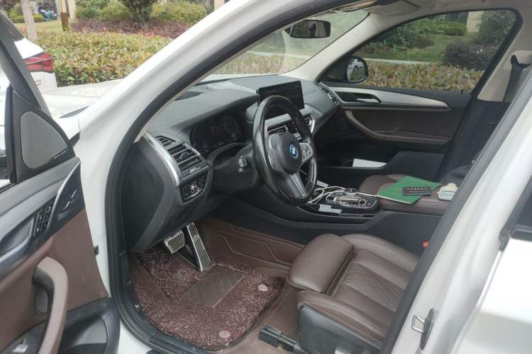 Used BMW iX3 2022 Leading Type Driver Seat
