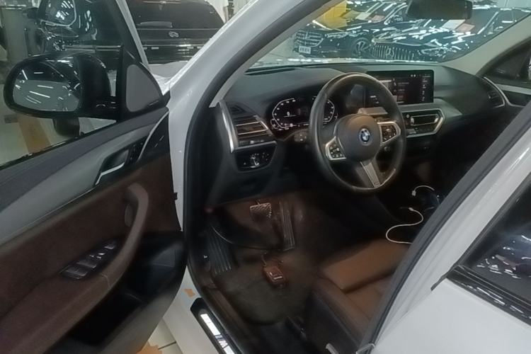 Used BMW iX3 2022 Leading Type Driver Seat