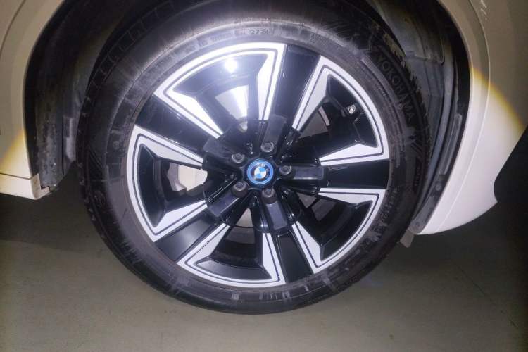 Used BMW iX3 2022 Updated Leading Version Exterior 1