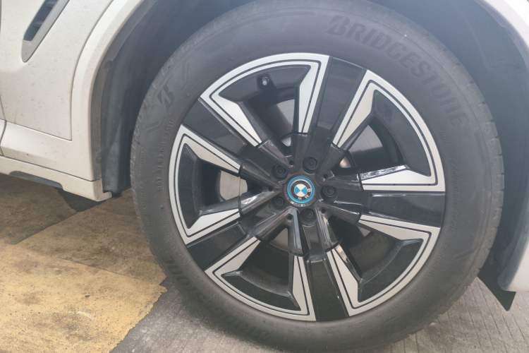 Used BMW iX3 2022 Leading Model Exterior 1