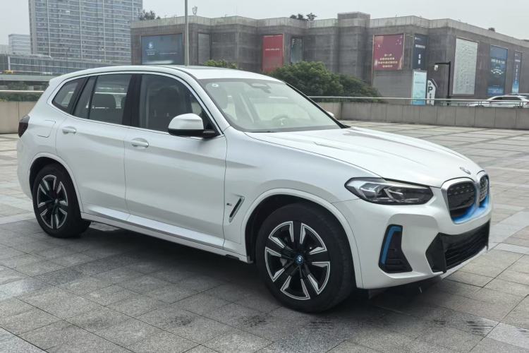 Used BMW iX3 2022 Leading Model Exterior 2