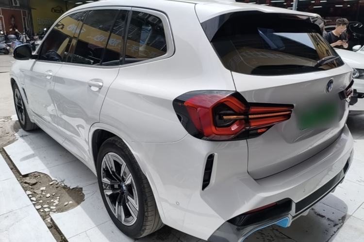 Used BMW iX3 2022 Leading Model Exterior 2