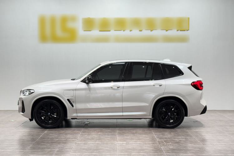 Used BMW iX3 2022 Updated Leading Version Exterior 3