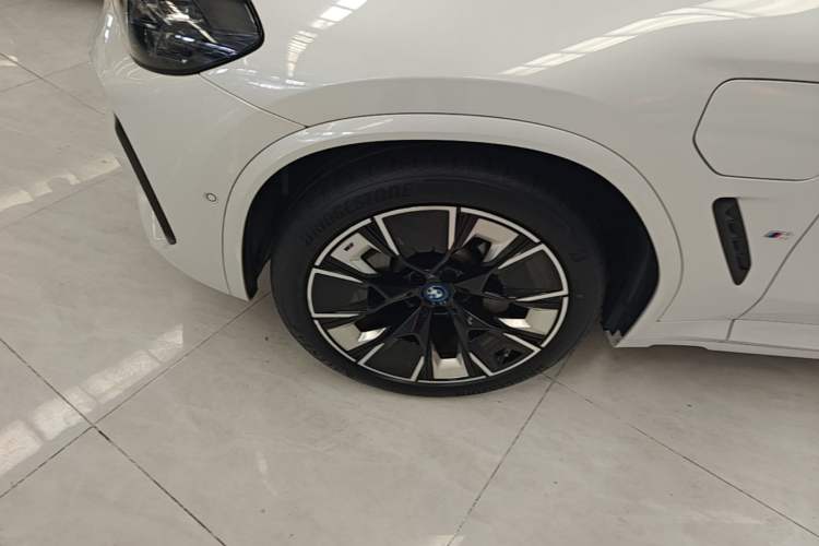 Used BMW iX3 2022 Updated Leading Type Exterior 4