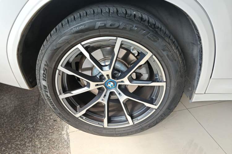 Used BMW iX3 2022 Updated Leading Version Exterior 5