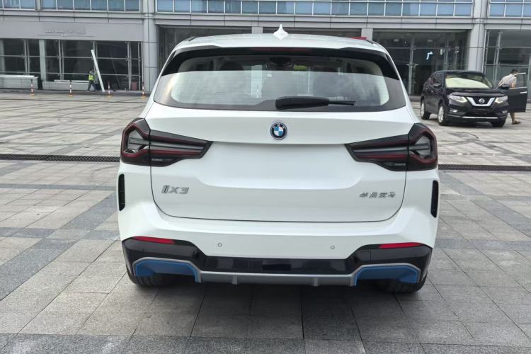Used BMW iX3 2022 Leading Model Exterior 6
