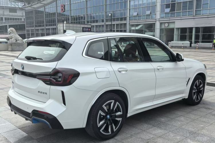 Used BMW iX3 2022 Leading Model Exterior 7