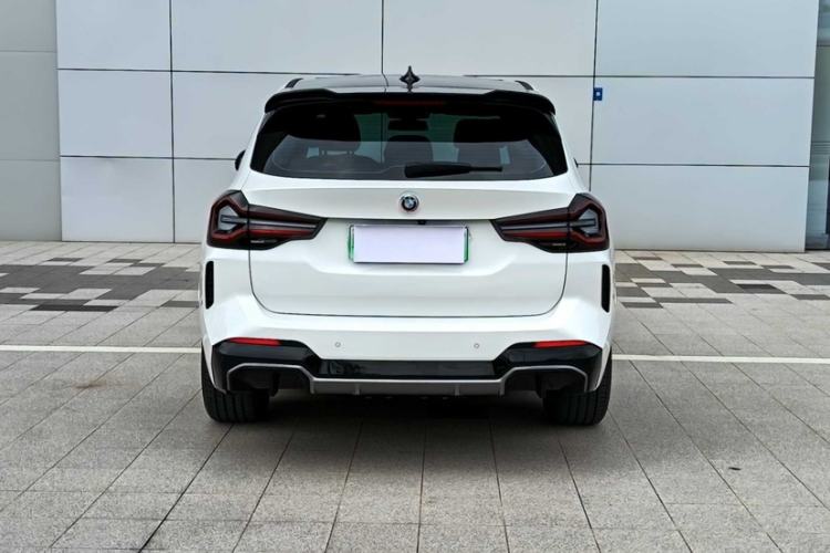 Used BMW iX3 2022 Leading Model Exterior 9