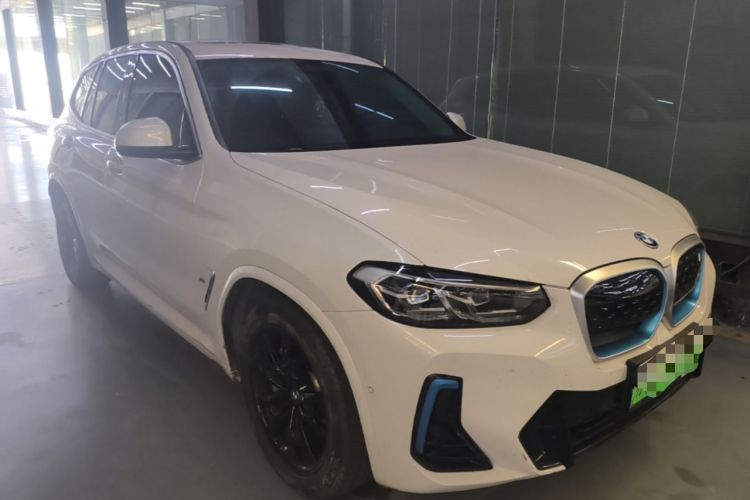 Used BMW iX3 2022 Leading Model Front Right 45 Deg