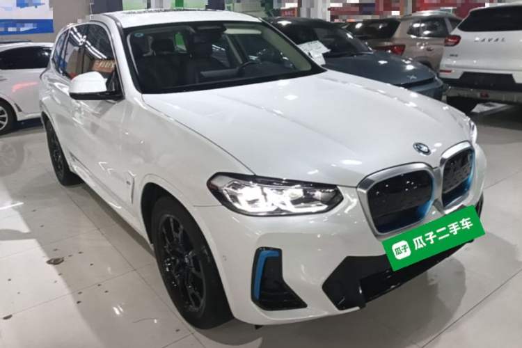 Used BMW iX3 2022 Leading Model Front Right 45 Deg