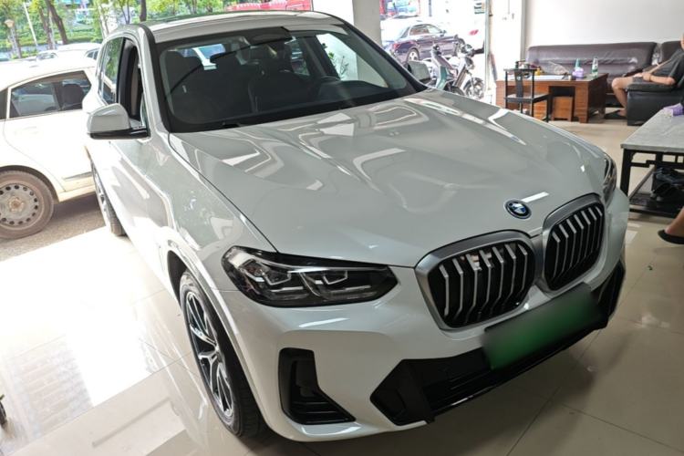 Used BMW iX3 2022 Leading Model Front Right 45 Deg