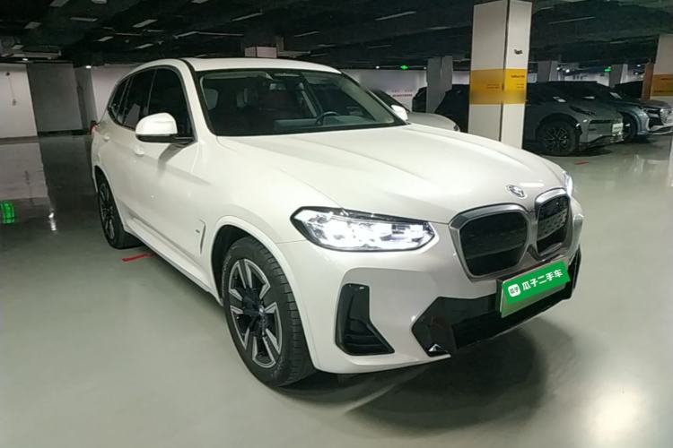 Used BMW iX3 2022 Leading Model Front Right 45 Deg