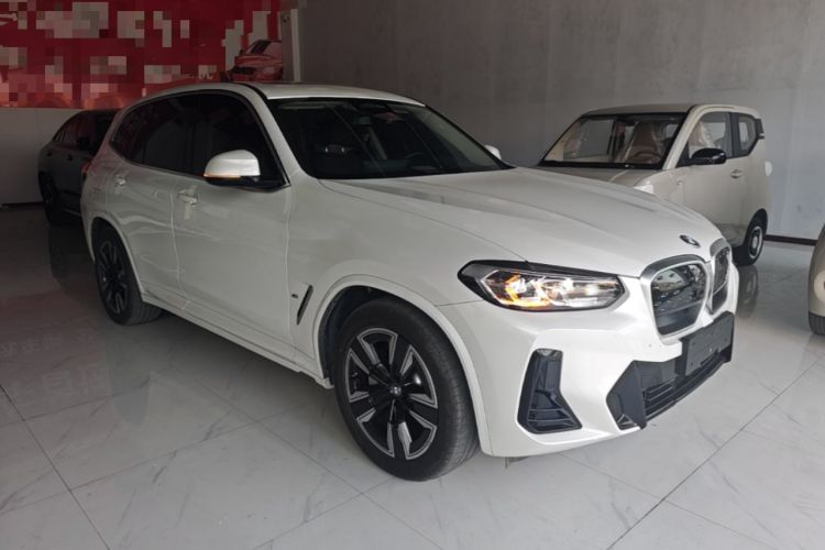 Used BMW iX3 2022 Updated Leading Version Front Right 45 Deg