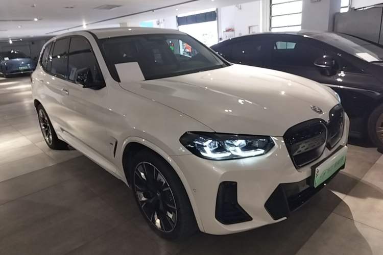 Used BMW iX3 2022 Updated Leading Type Front Right 45 Deg