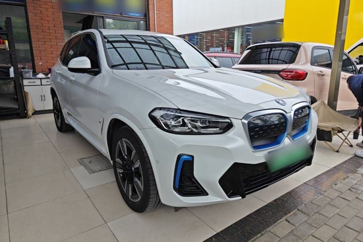 Used BMW iX3 2022 Leading Model Front Right 45 Deg