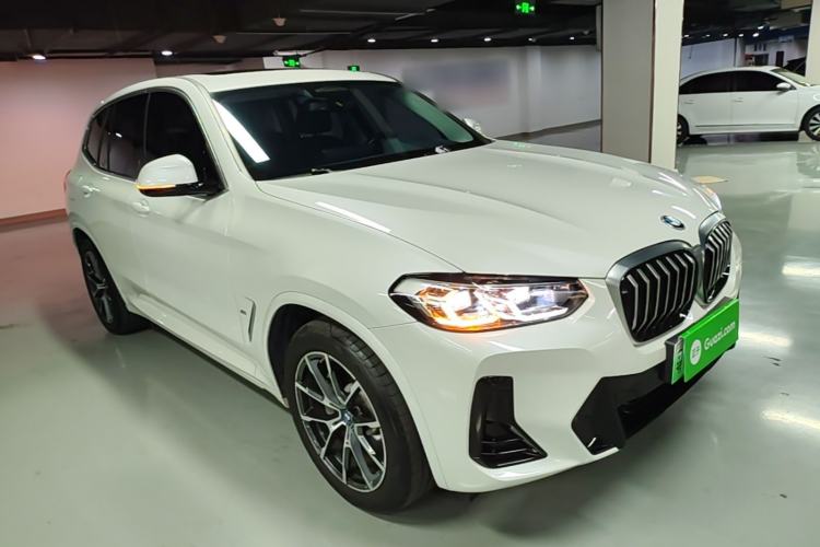 Used BMW iX3 2022 Updated Leading Version Front Right 45 Deg