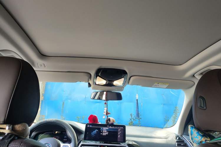 Used BMW iX3 2022 Leading Model Headliner