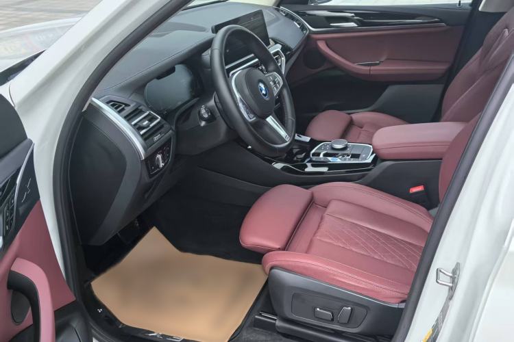Used BMW iX3 2022 Leading Model Interior 1