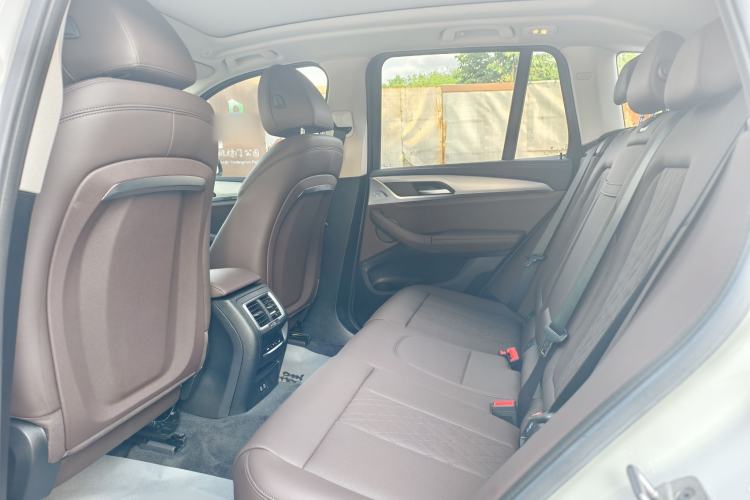 Used BMW iX3 2022 Updated Leading Type Interior 11