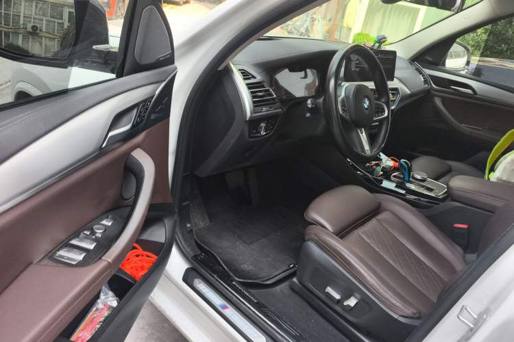 Used BMW iX3 2022 Leading Type Interior 3