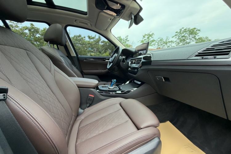 Used BMW iX3 2022 Leading Model Interior 3