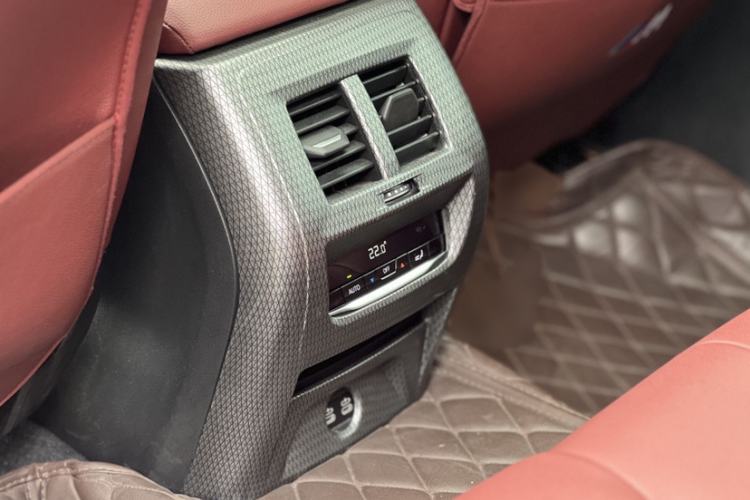 Used BMW iX3 2022 Leading Model Interior 4