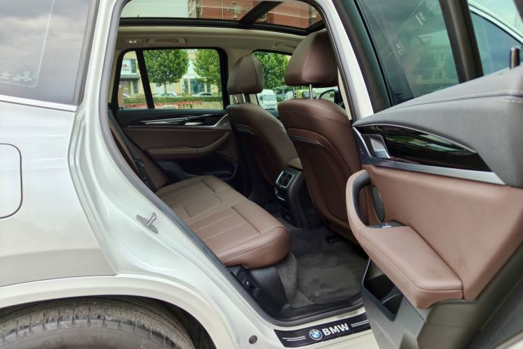 Used BMW iX3 2022 Leading Model Interior 4