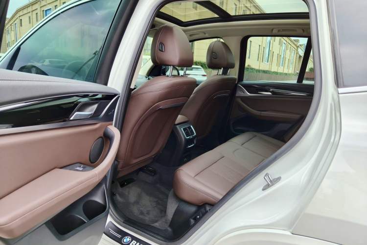 Used BMW iX3 2022 Leading Model Interior 5