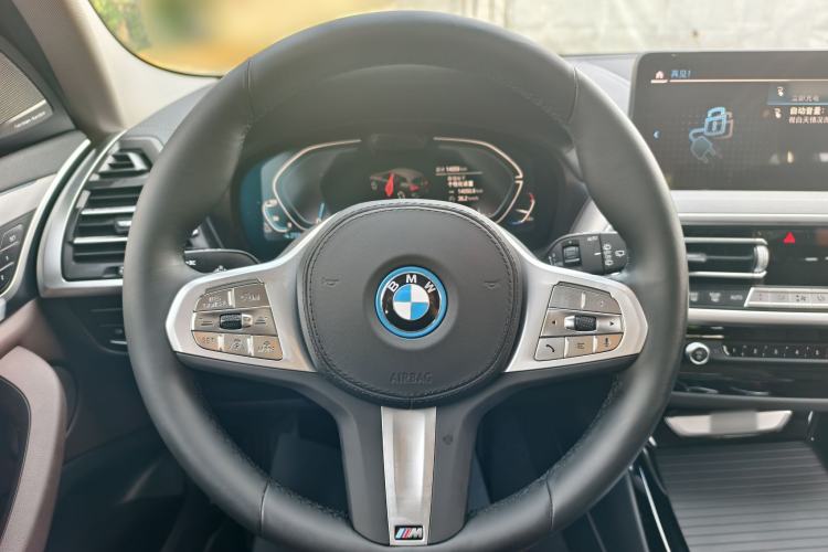 Used BMW iX3 2022 Updated Leading Type Interior 8
